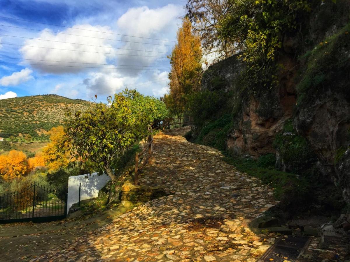 Casa Rural El Puente Cuevas del Becerro Екстериор снимка